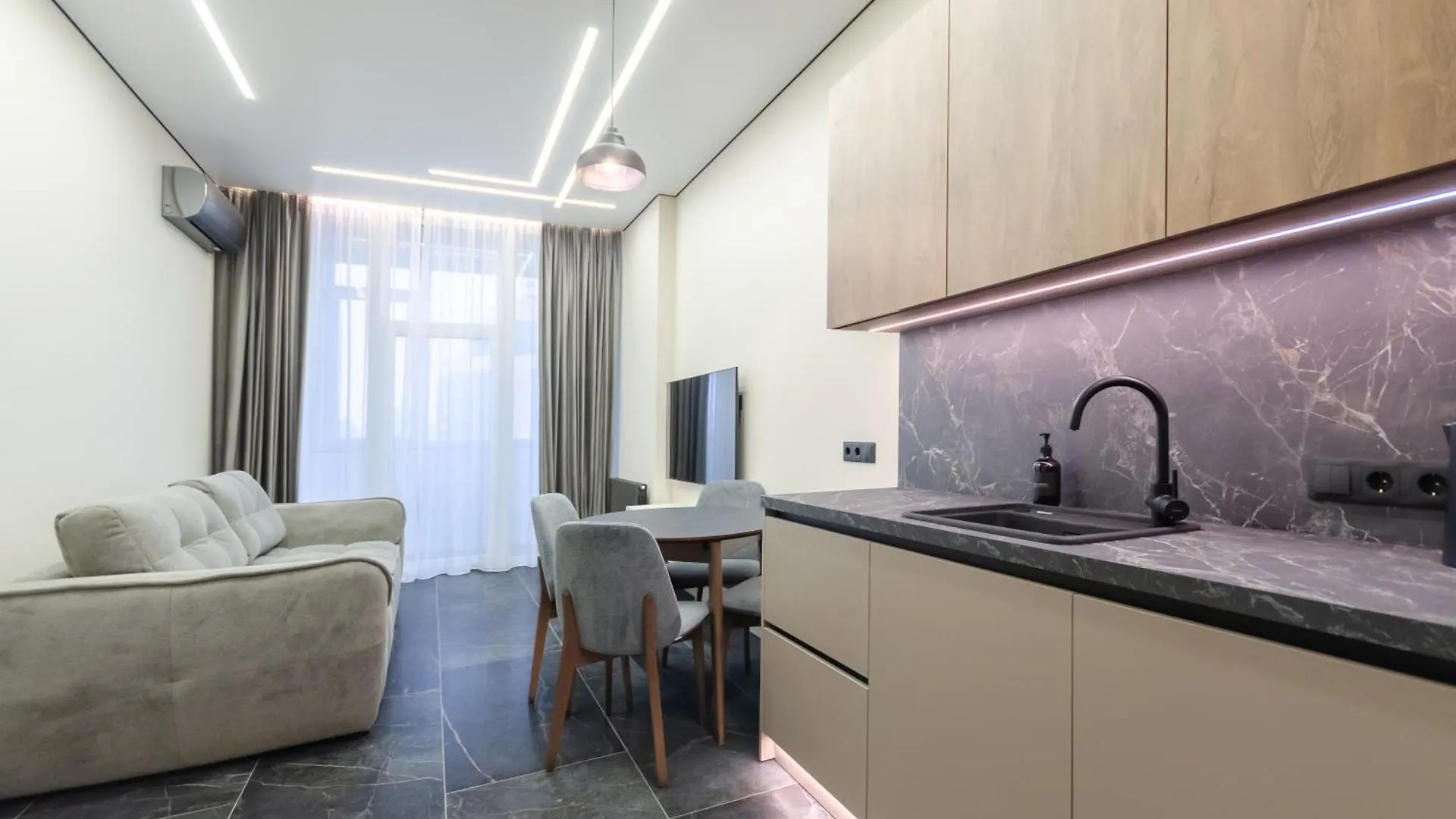 Petrovdom Apartments 24-267 Rc Manhattan City,Beresteiskyi 11 Κίεβο 0*,