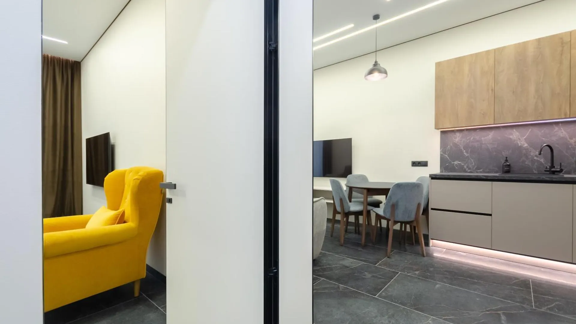 Petrovdom Apartments 24-267 Rc Manhattan City,Beresteiskyi 11 Kiev 0*,  Ucrania