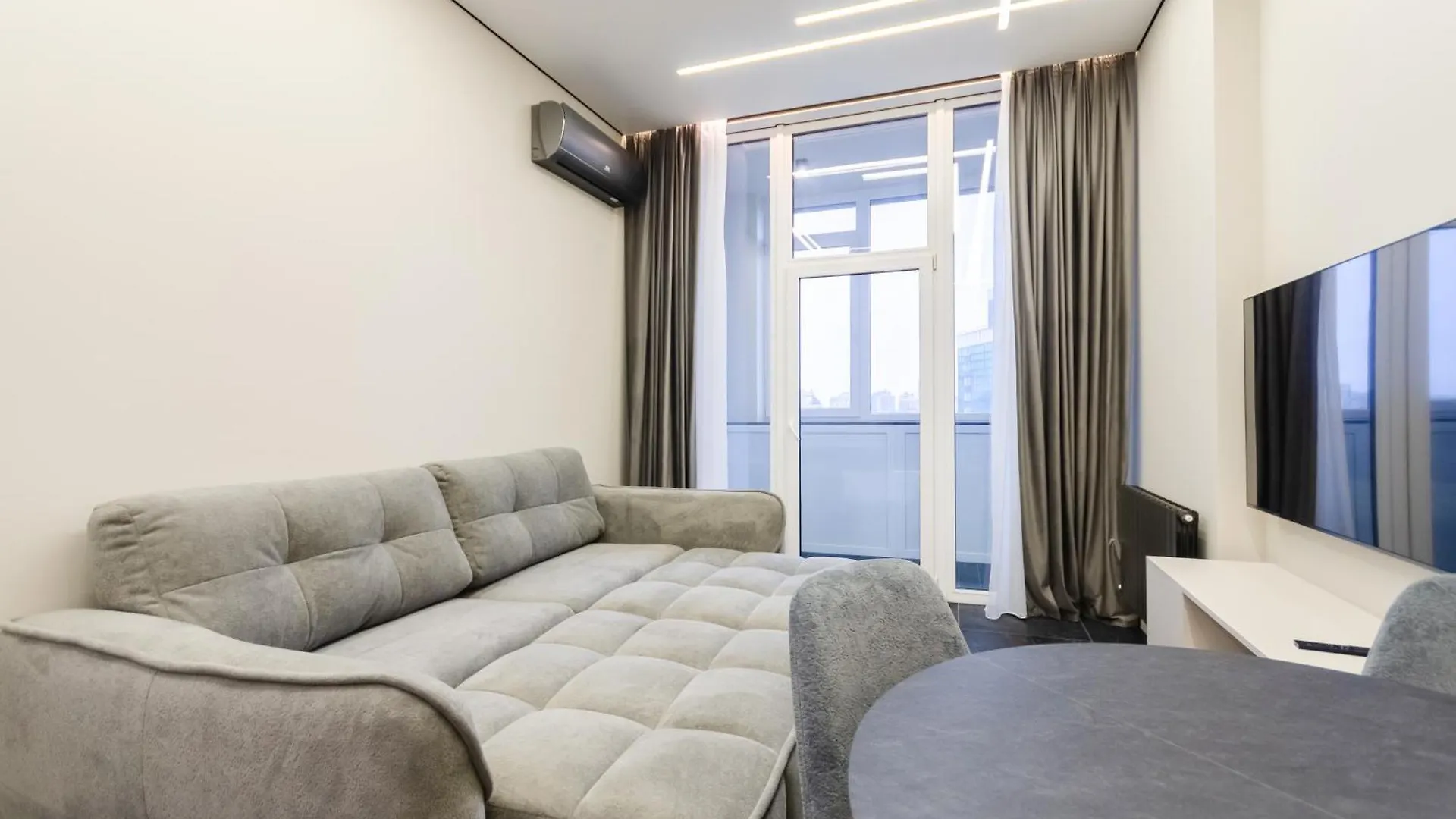 Petrovdom Apartments 24-267 Rc Manhattan City,Beresteiskyi 11 Kiev